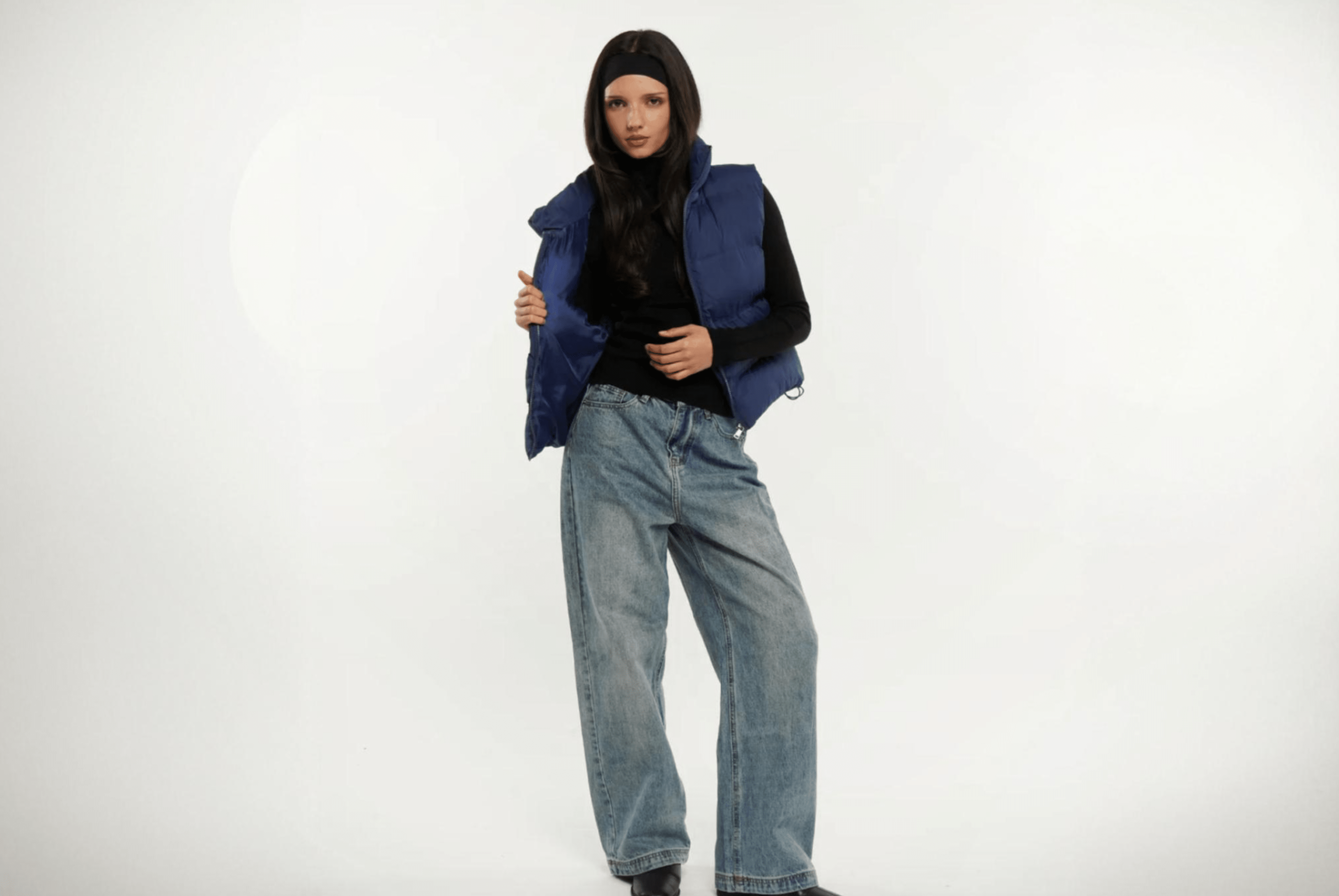 Can Puffer Vests Be Worn Indoors? Tips for Style & Comfort - PUFFIT