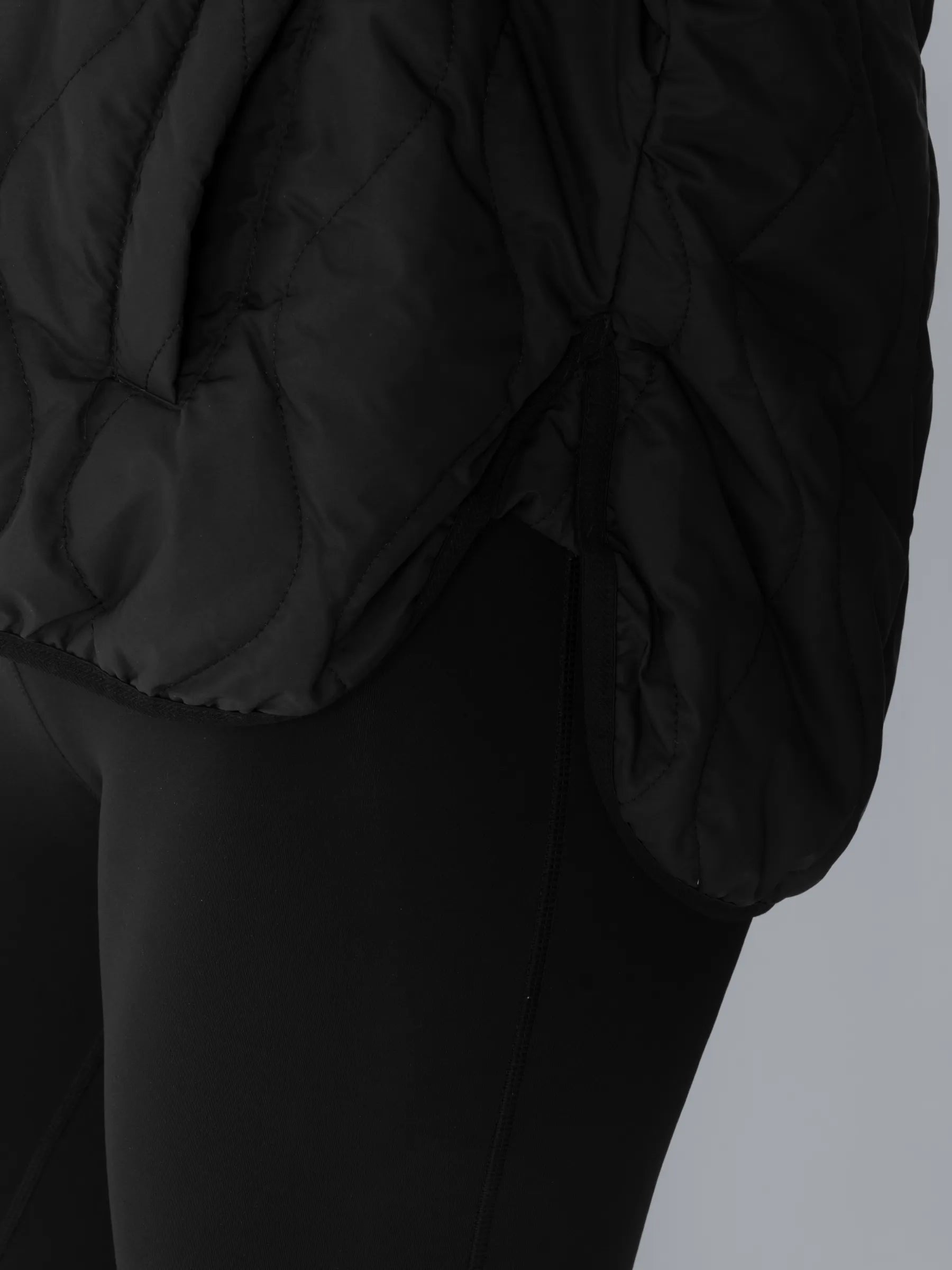 WarmCore™ Kangaroo Pocket Packable Quilted Puffer Hoodie