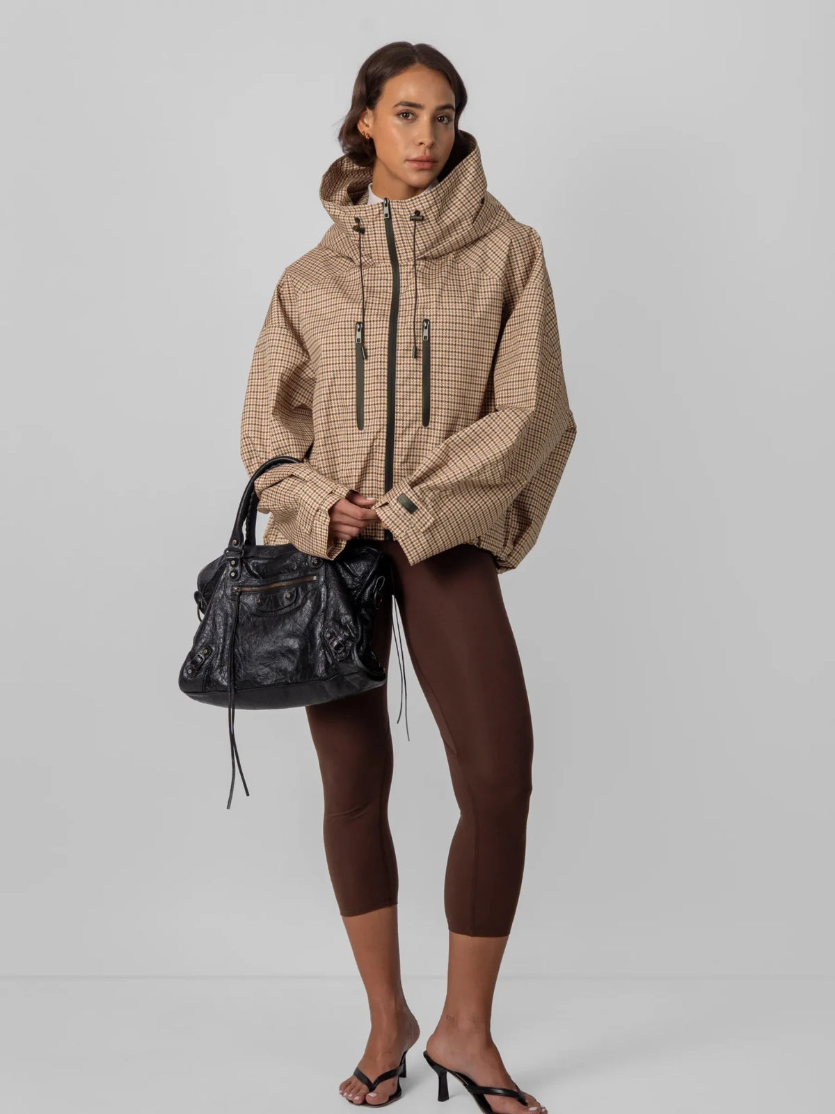 STM-TEX™ One Size Beige Houndstooth Short Oversized Rain Jacket - PUFFITPK17