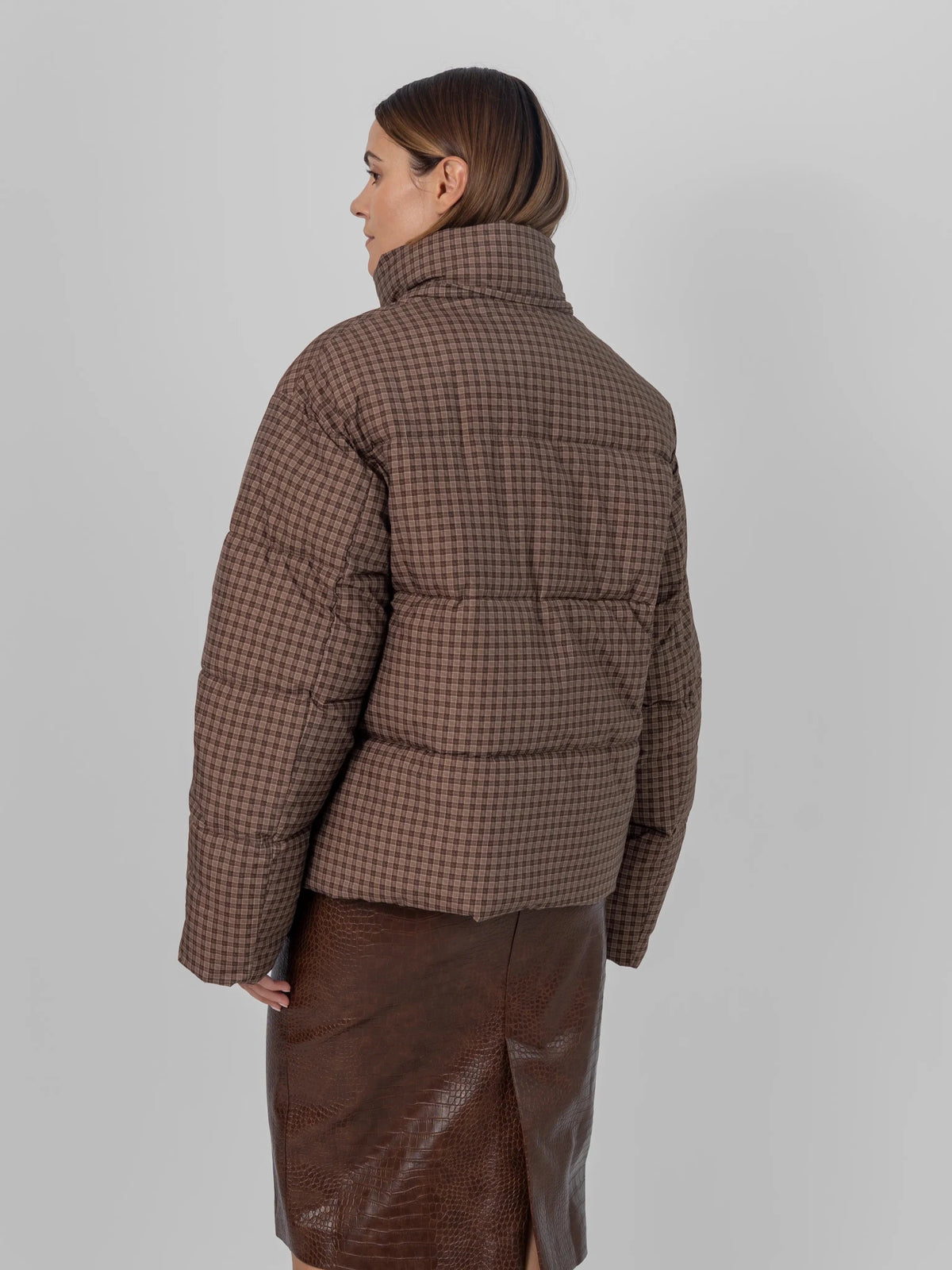 C02F-26-Brown Check-XS
