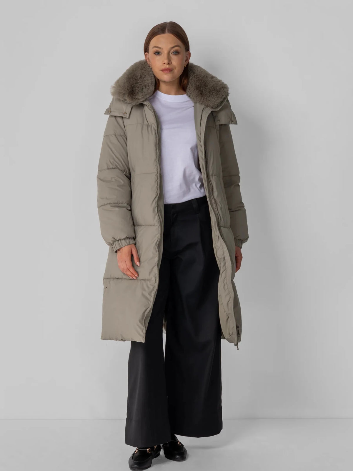 WarmCore™ Classic Long Hooded Puffer Jacket - PUFFITA08