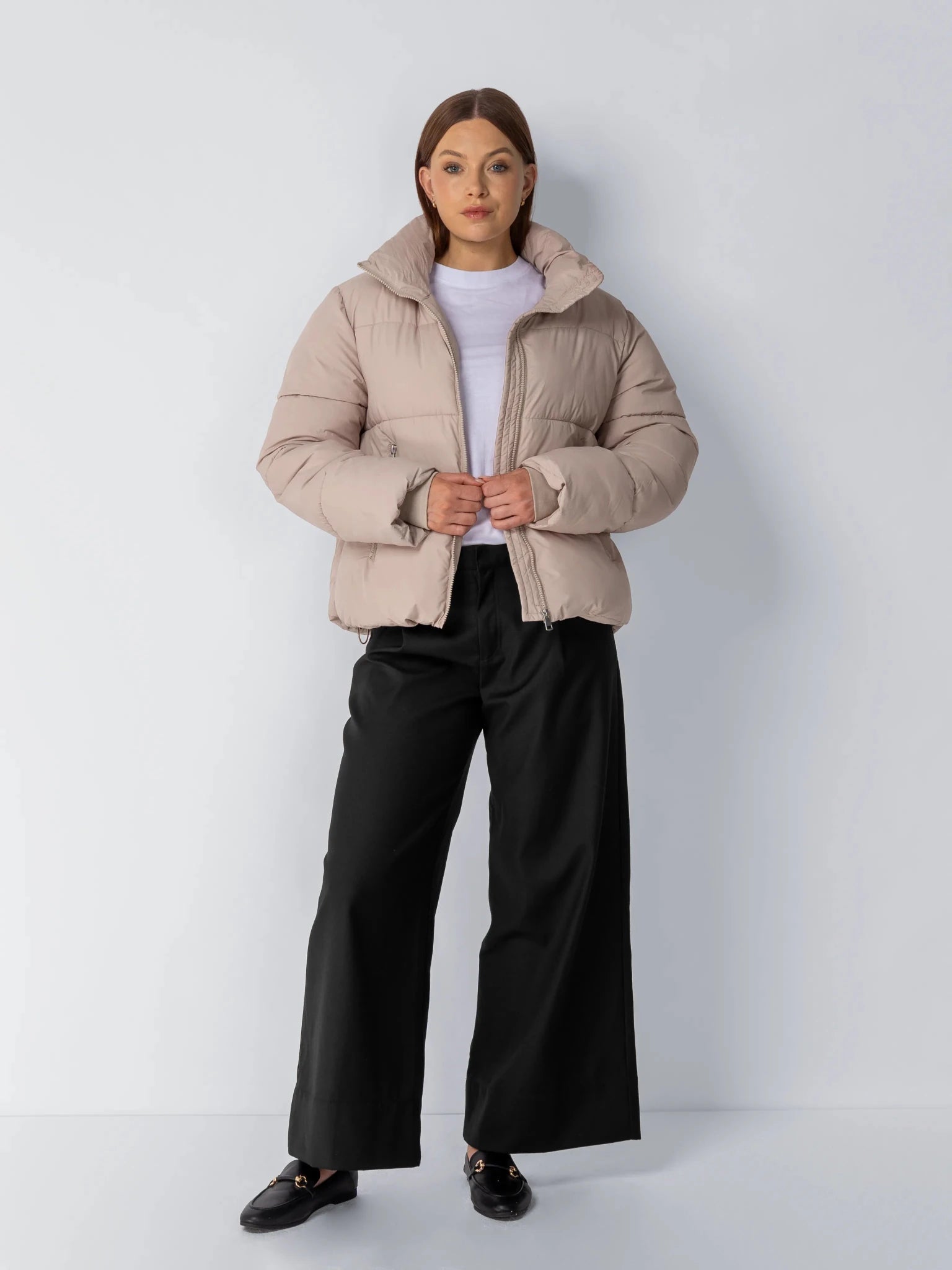 WarmCore™ Classic Short Detachable Hooded Puffer Jacket - PUFFITMid Puffers