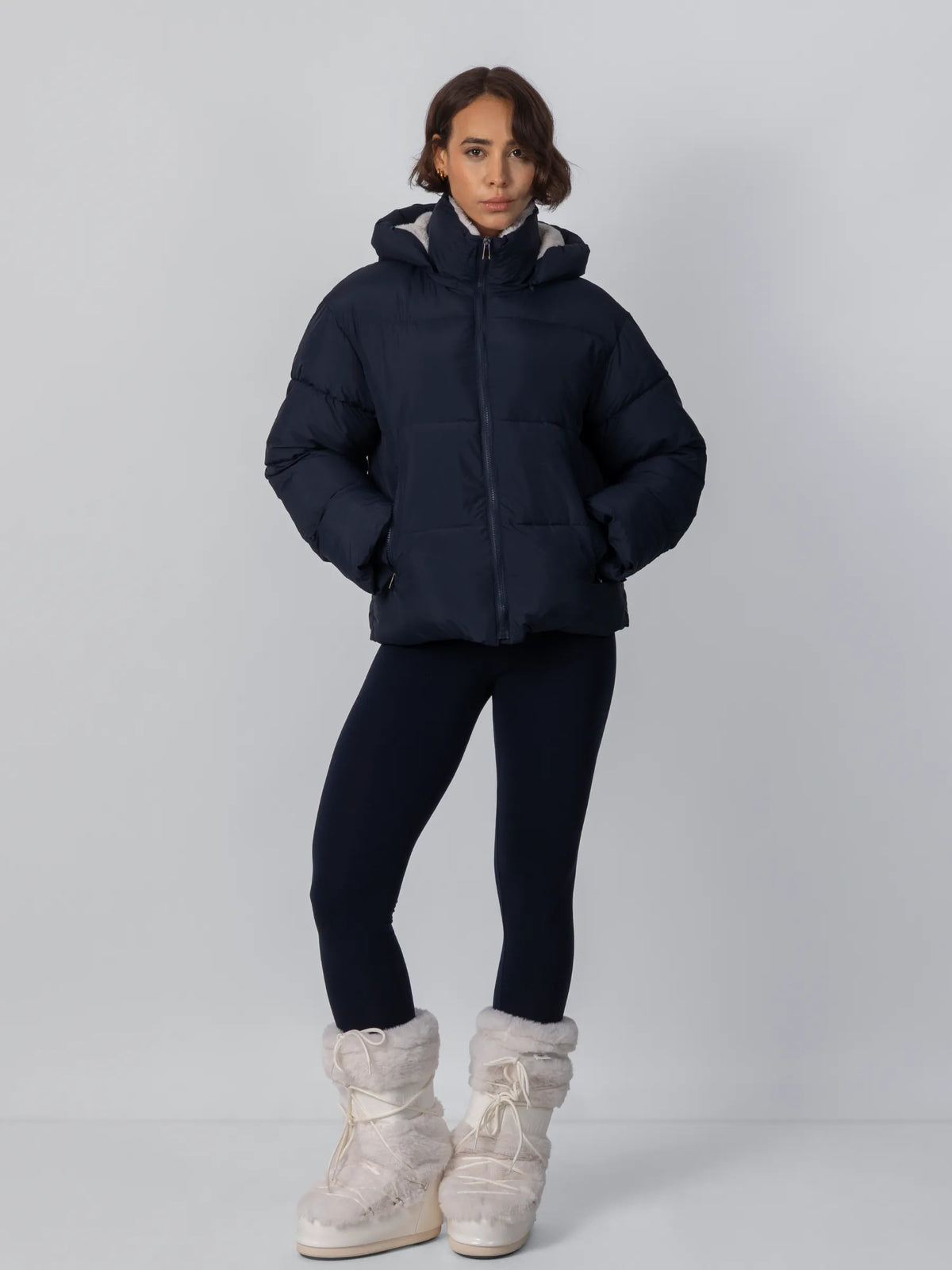 WarmCore™ Classic Short Detachable Hooded Puffer Jacket - PUFFITC02