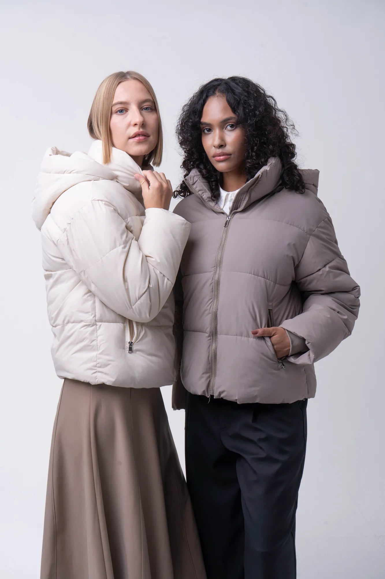 WarmCore™ Classic Short Detachable Hooded Puffer Jacket - PUFFITMid Puffers