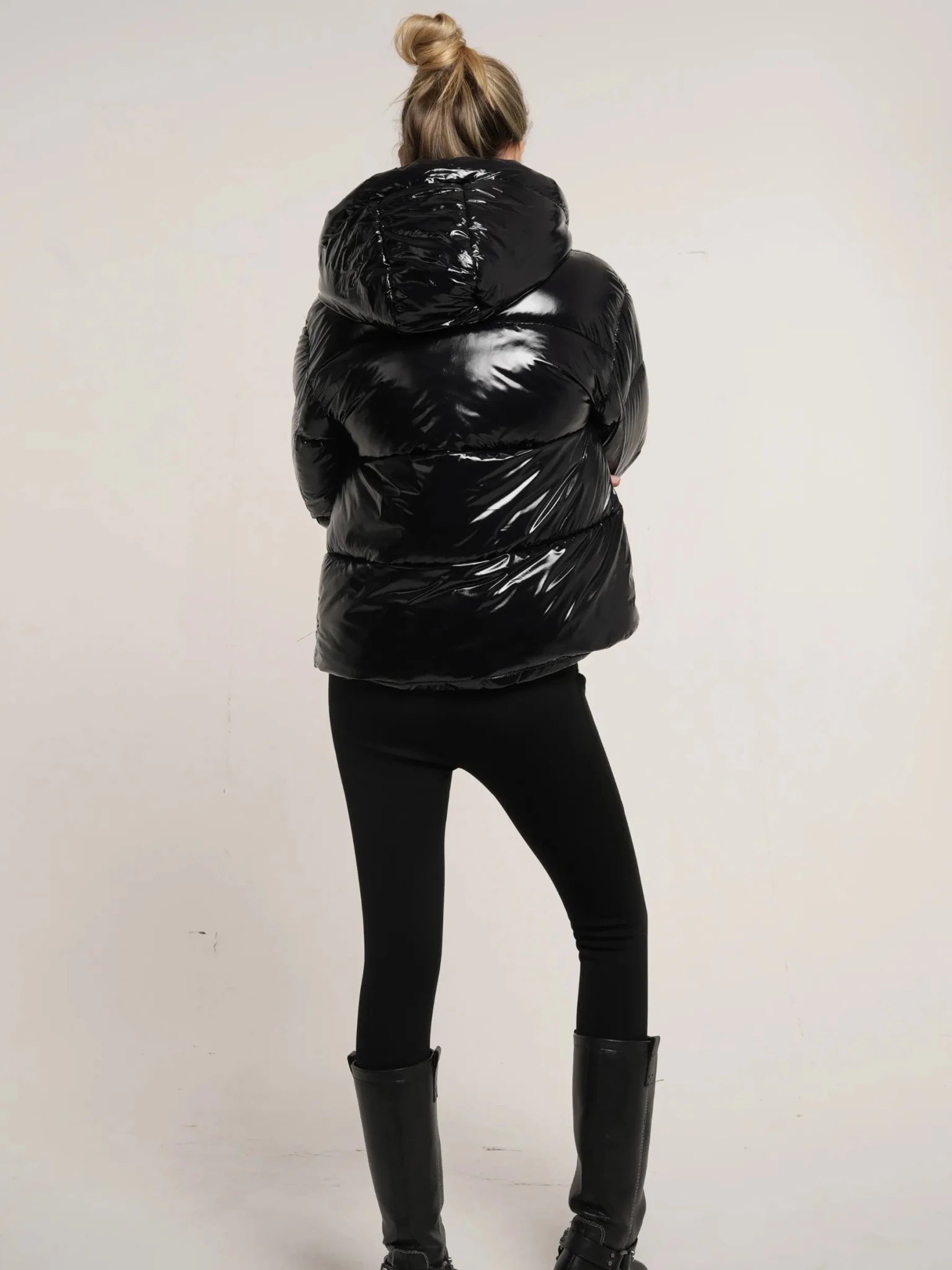 WarmCore™ Classic Short Detachable Hooded Puffer Jacket - PUFFITMid Puffers