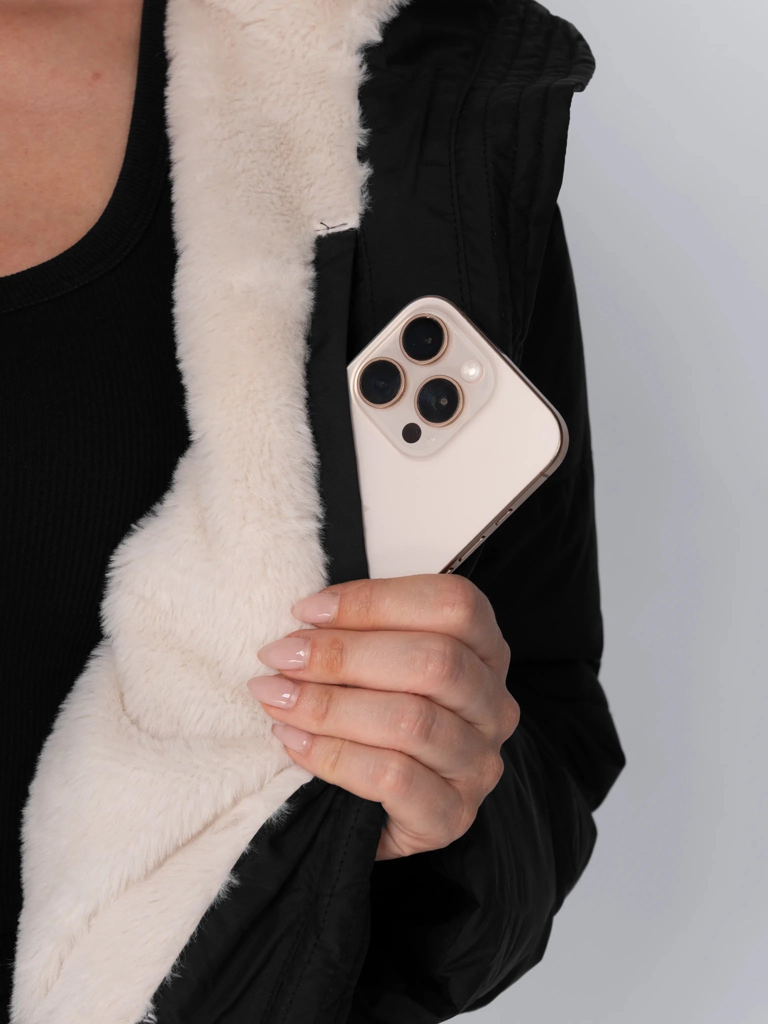 WarmCore™ Faux Fur Lined Detachable Hooded Short Puffer Jacket - PUFFIT