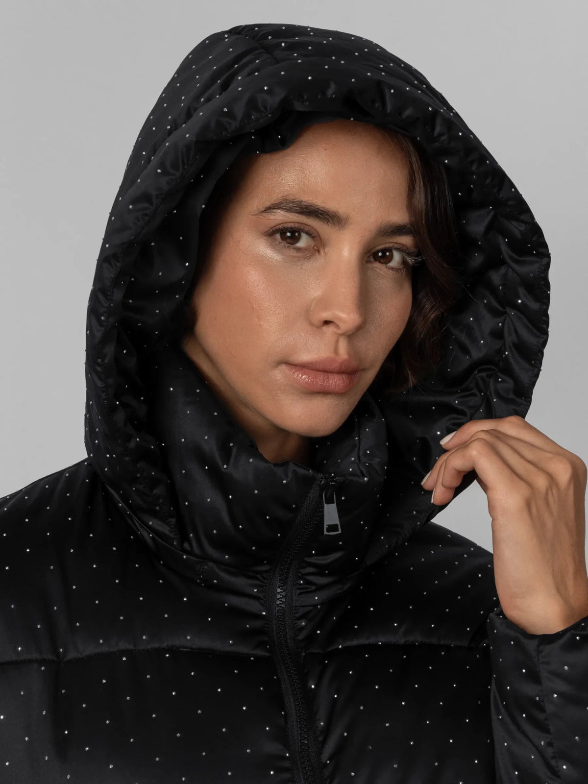 Chaqueta plumífero granate brillante con capucha desmontable WarmCore™