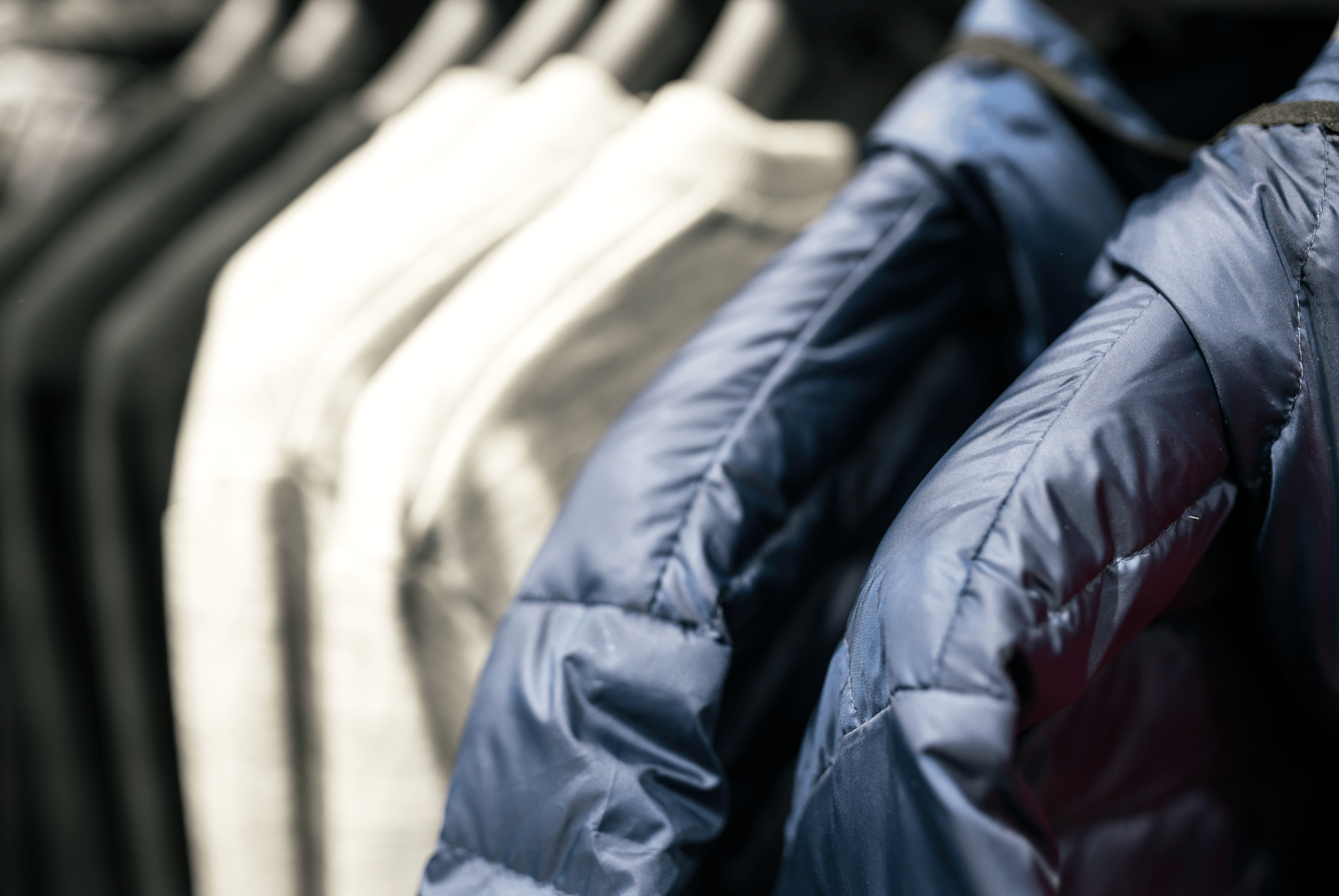 10 Stylish Ways to Wear a Long Puffer Jacket on Winter