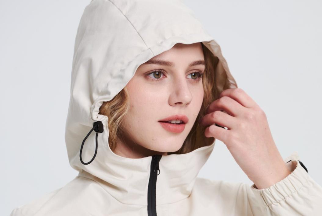 Why Choose the Ultimate Water-Repellent Puffer Hoodie?