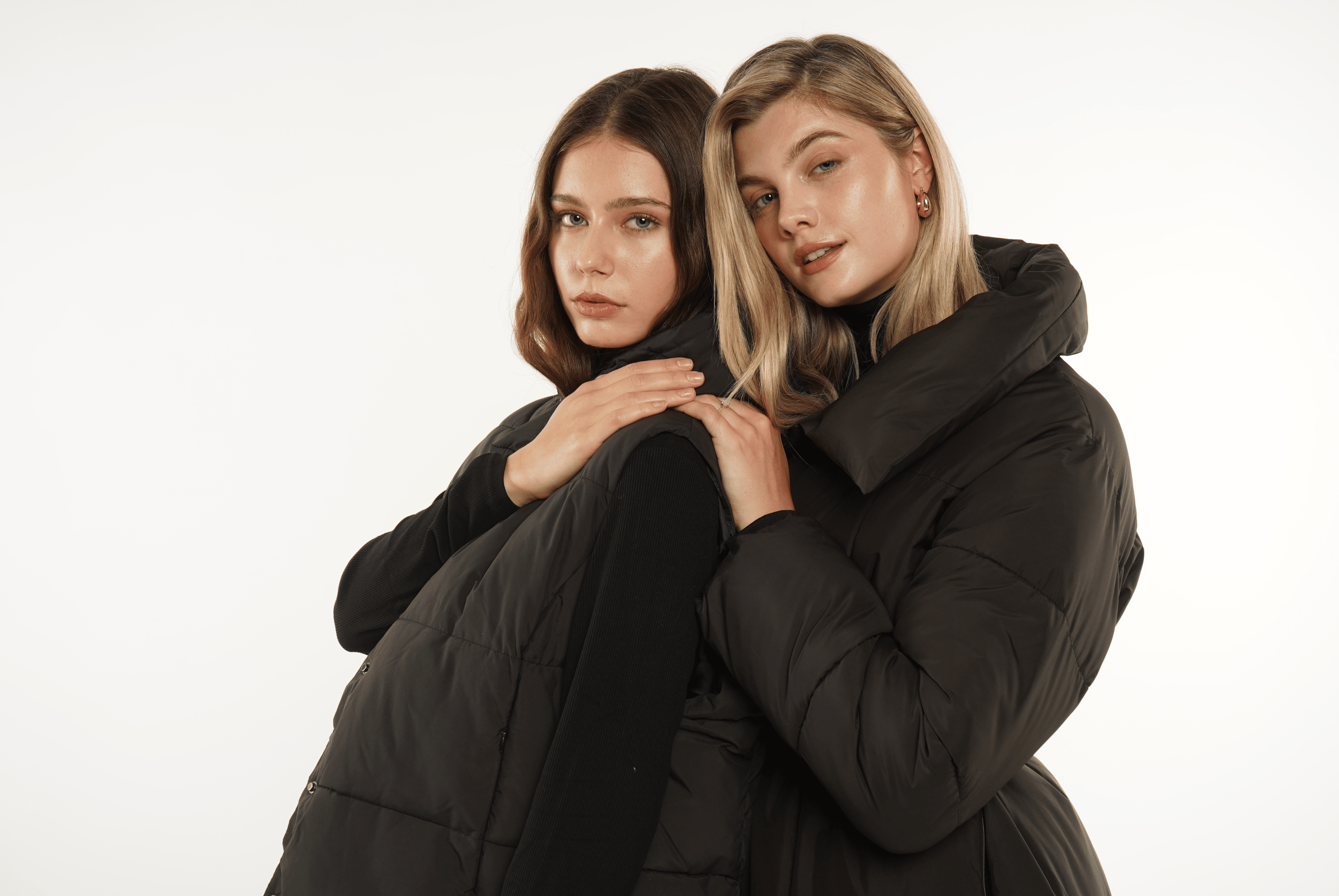 Can You Remove a Hood from a Puffer Jacket? 6 Key Points About Removable Hood Puffer Jackets - PUFFIT