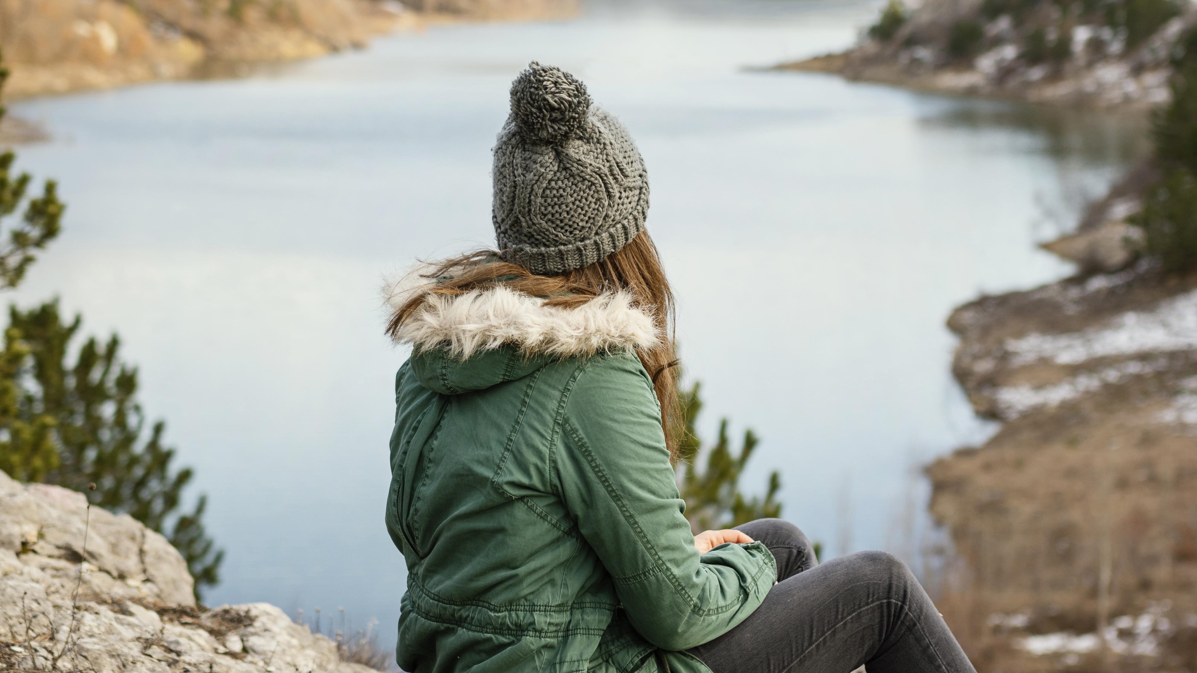 Hooded Winter Coats: Useful and Stylish Puffer Jacket with Detachable Hood - PUFFIT