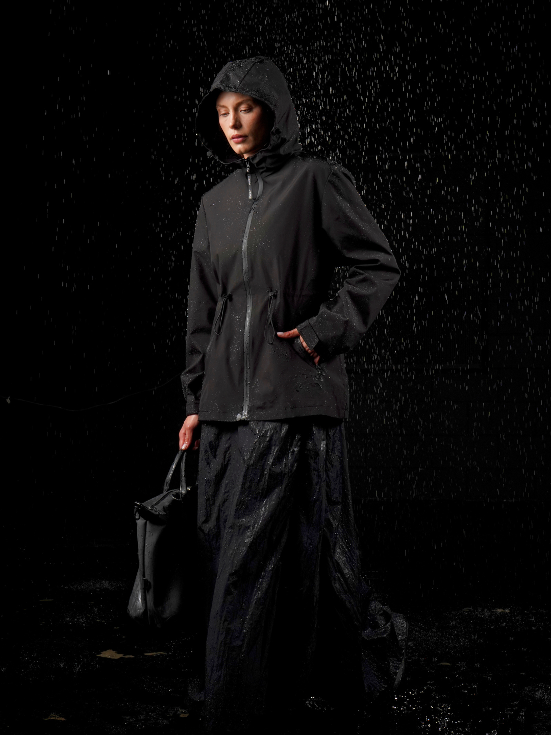 CLASSIC_FULL-ZIP_Rain_JACKET_15