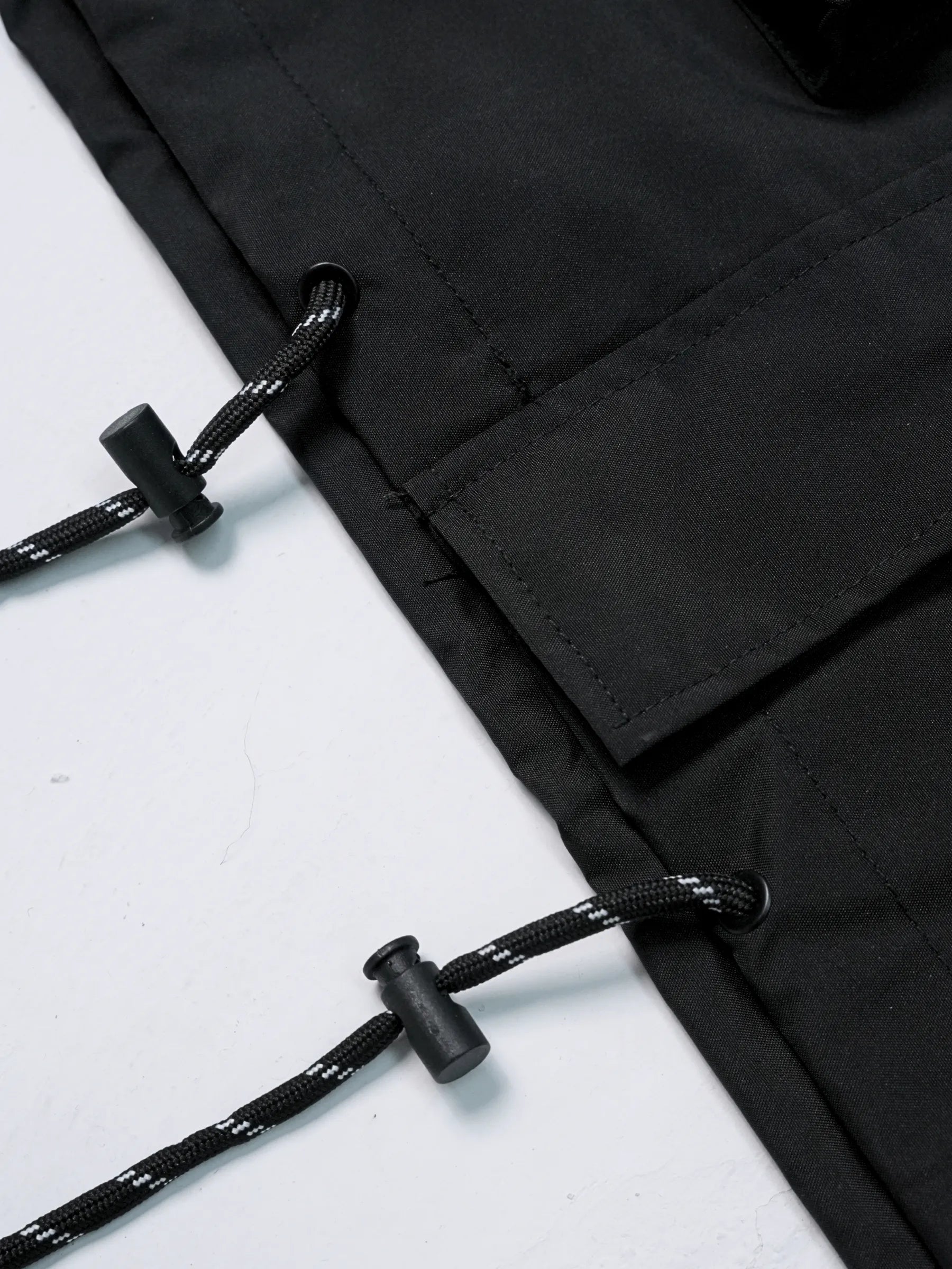 Adjustable Drawcord Hem
