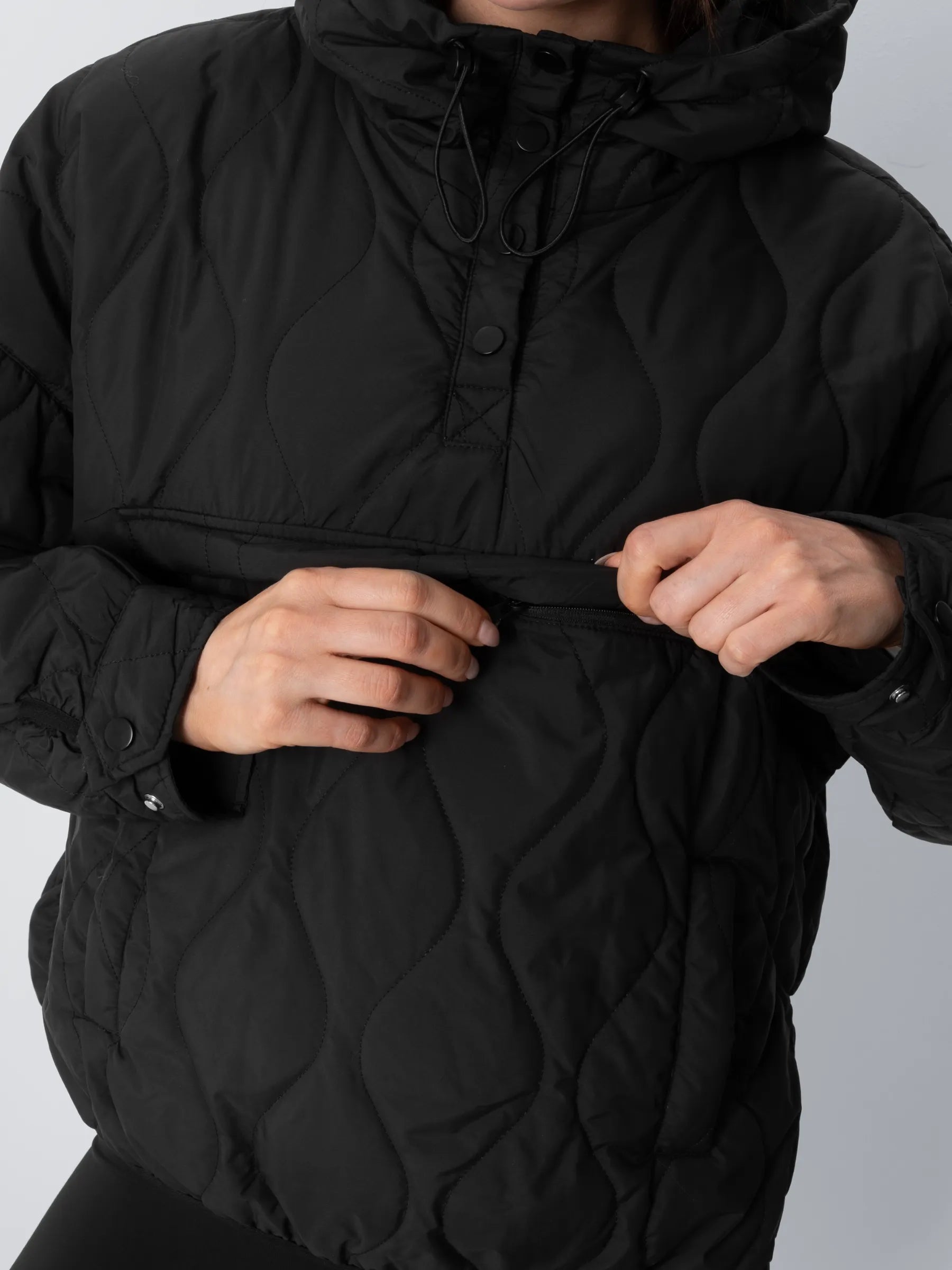 WarmCore™ Kangaroo Pocket Packable Quilted Puffer Hoodie