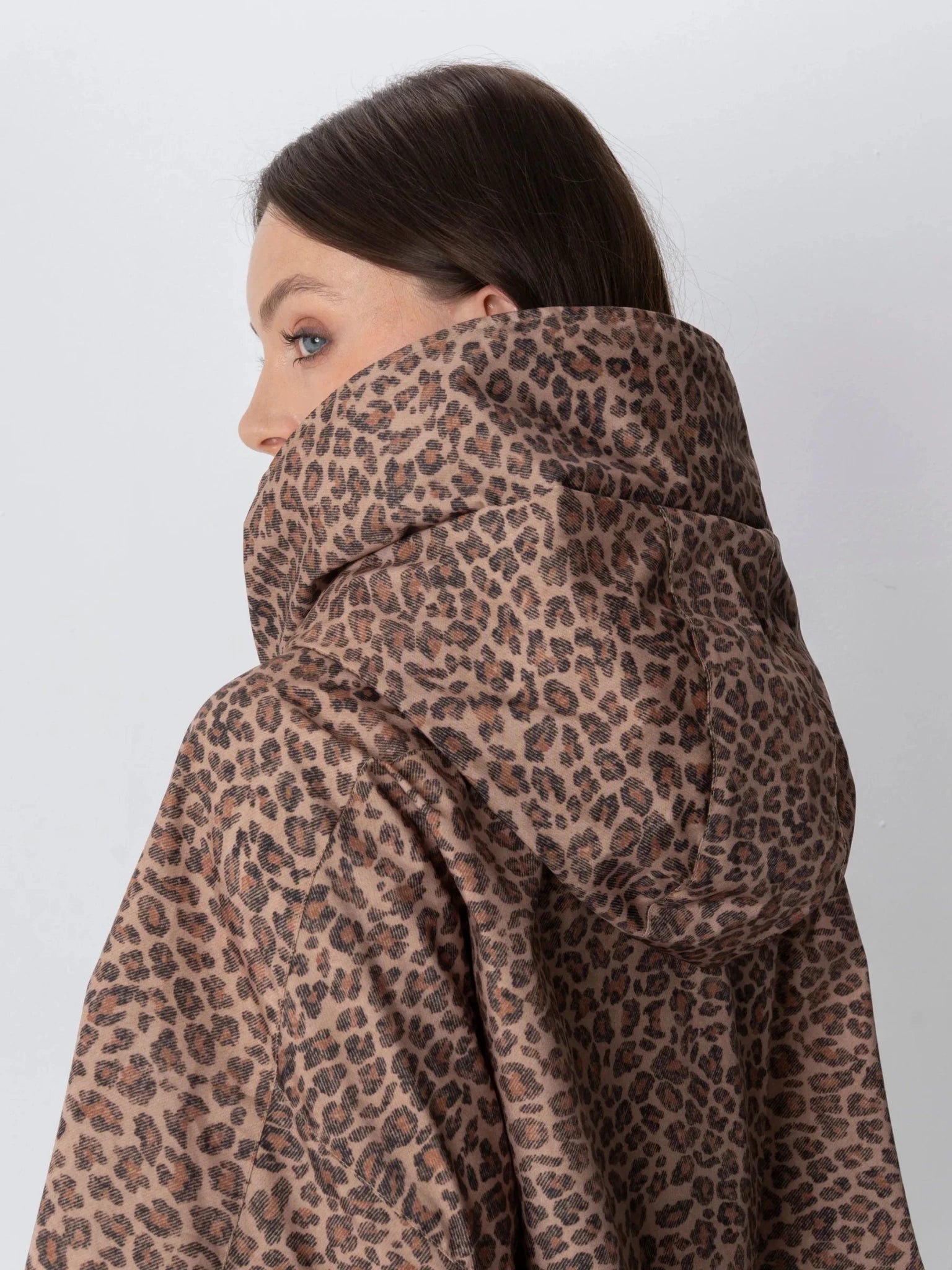 STM-TEX™ One Size Leopard Print Short Oversized Rain Jacket - PUFFIT