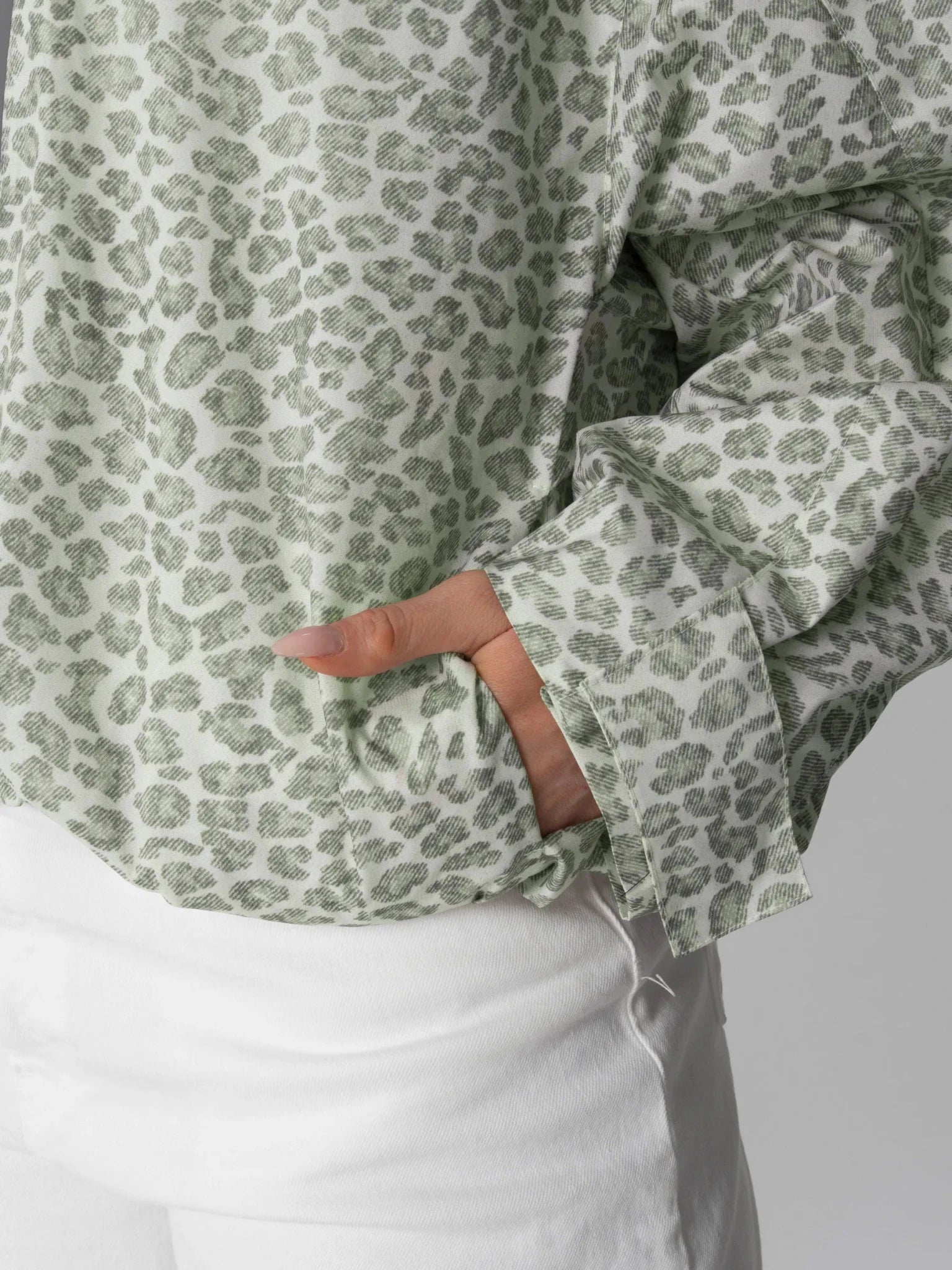 STM-TEX™ One Size Olive Leopard Short Oversized Rain Jacket - PUFFIT