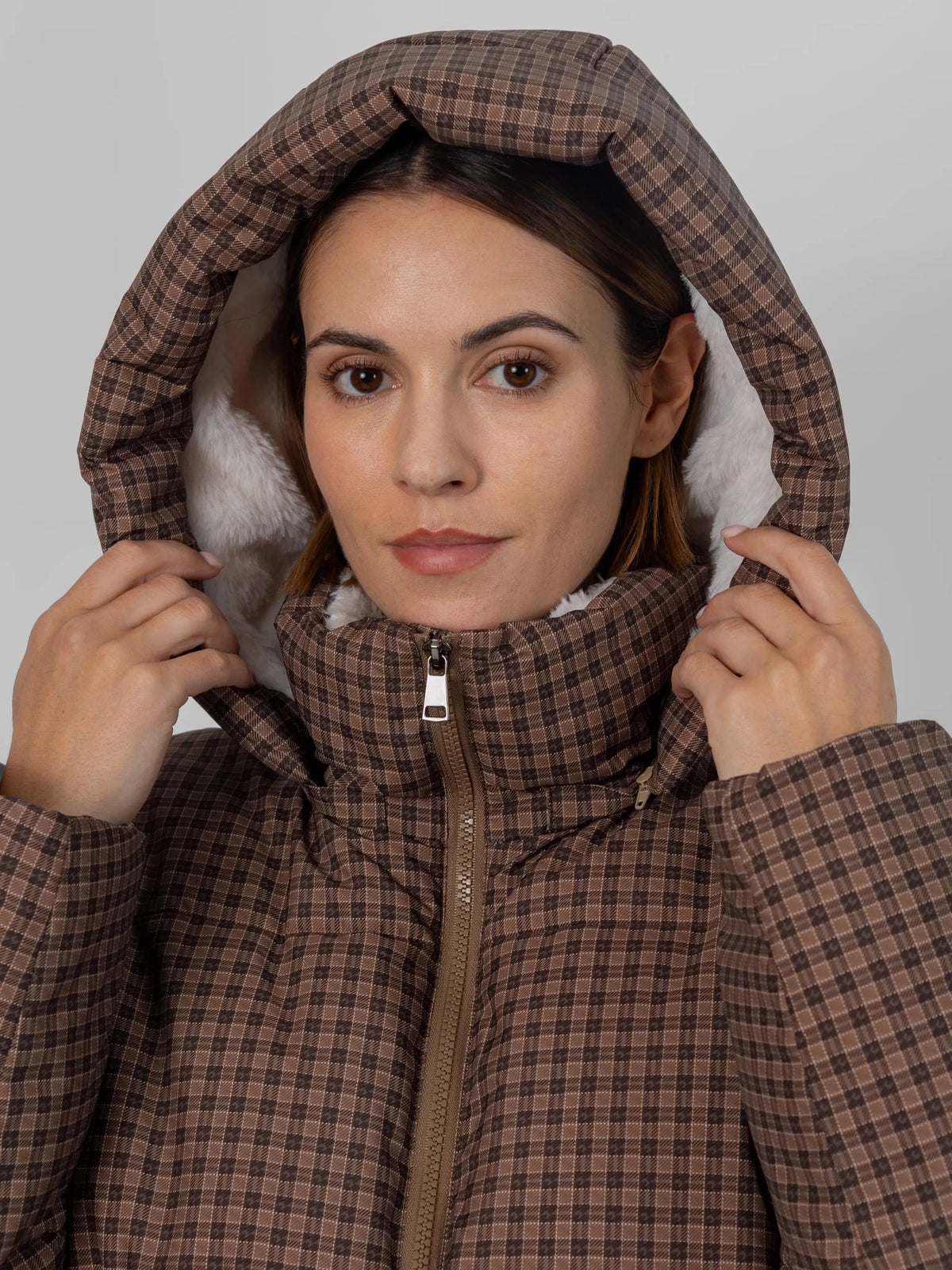 C02F-26-Brown Check-XS