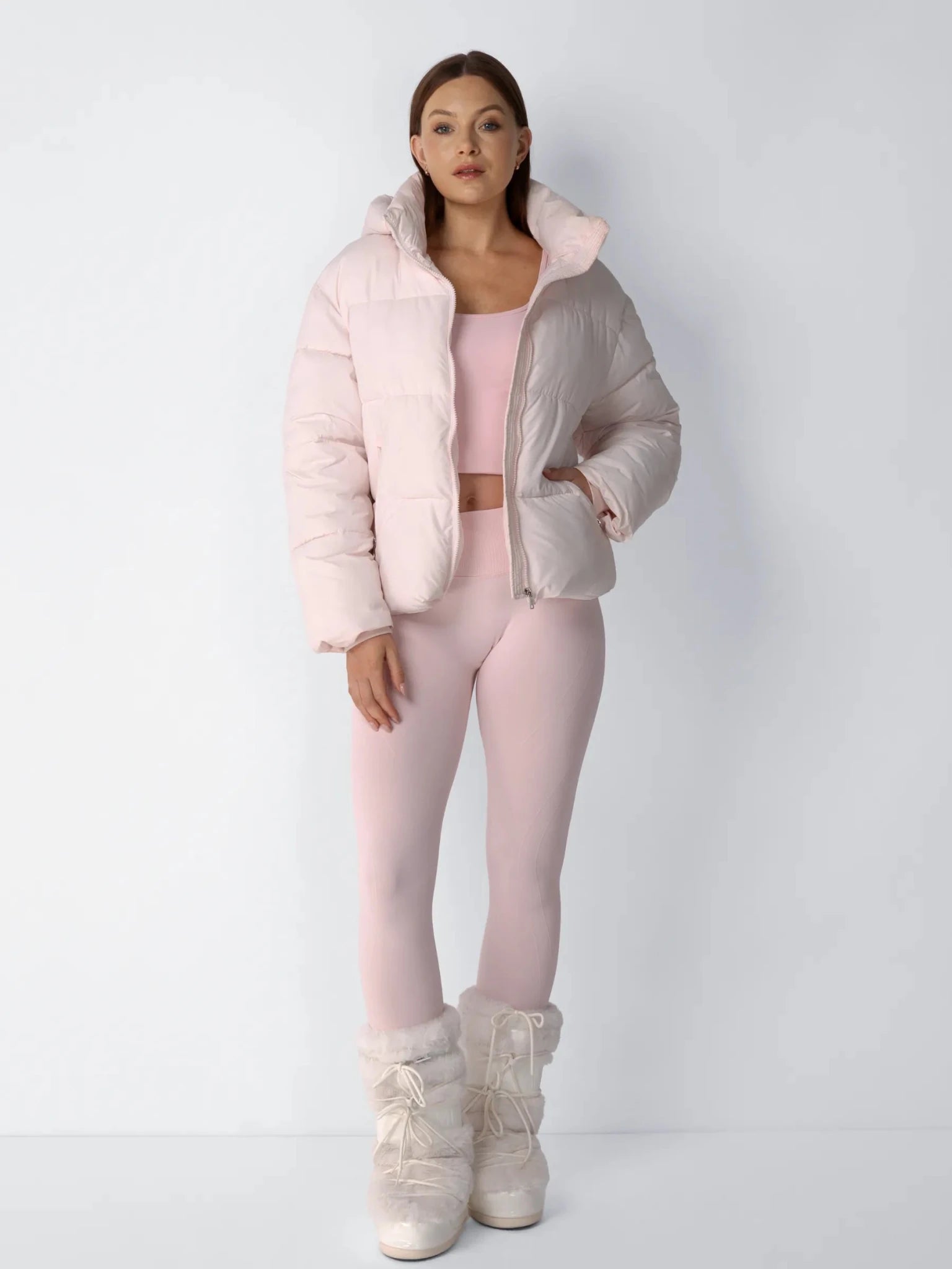WarmCore™ Classic Short Detachable Hooded Puffer Jacket - PUFFITMid Puffers