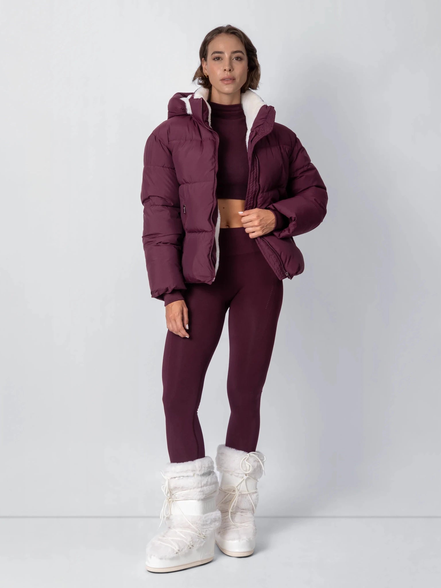 WarmCore™ Classic Short Detachable Hooded Puffer Jacket - PUFFITMid Puffers