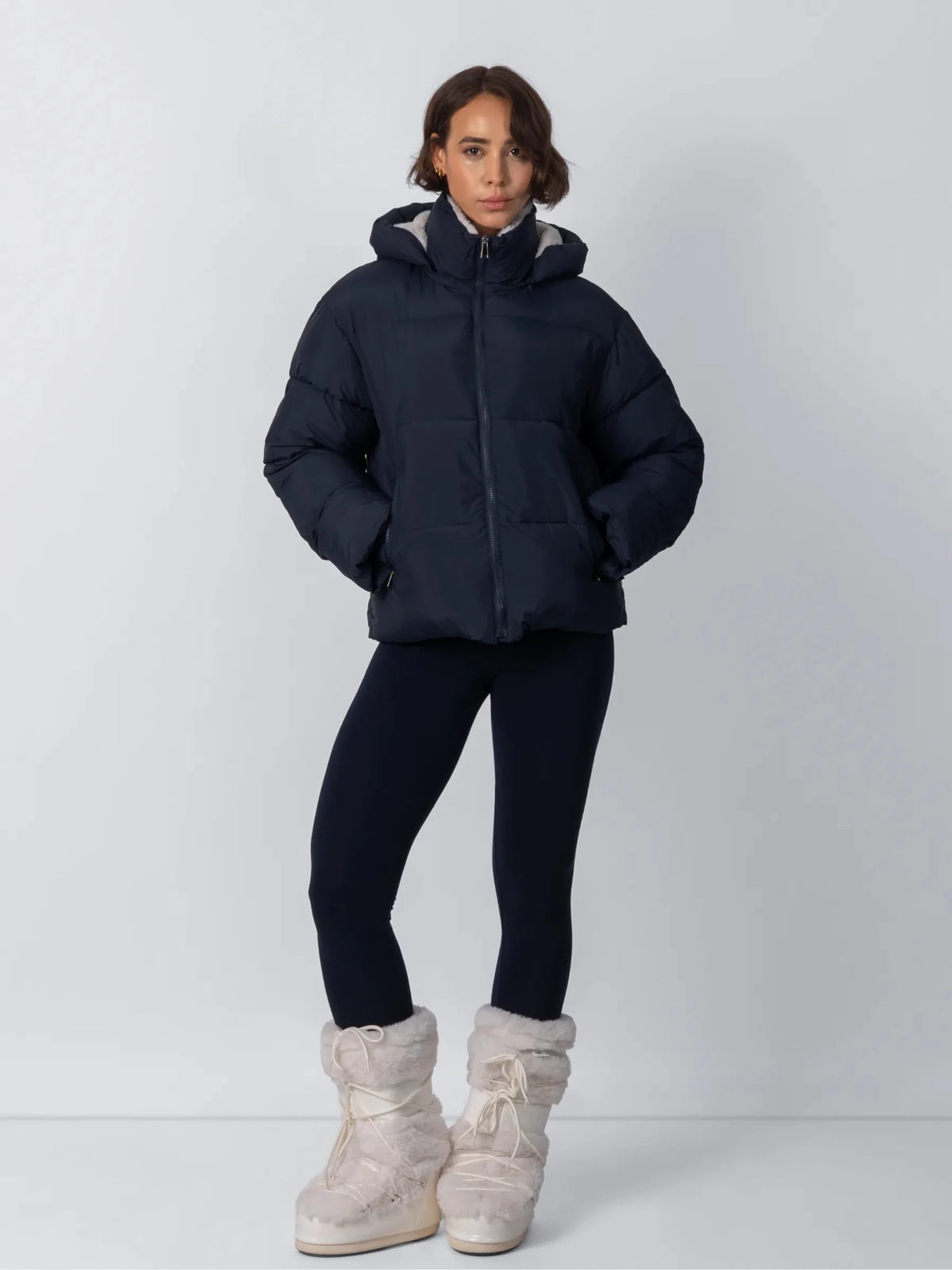 WarmCore™ Classic Short Detachable Hooded Puffer Jacket - PUFFITC02
