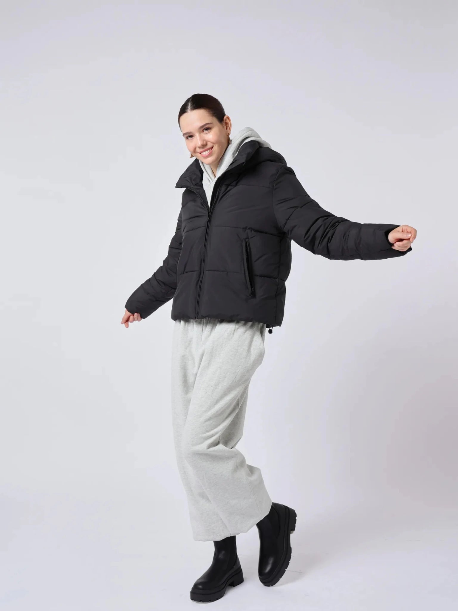 WarmCore™ Classic Short Detachable Hooded Puffer Jacket - PUFFITMid Puffers