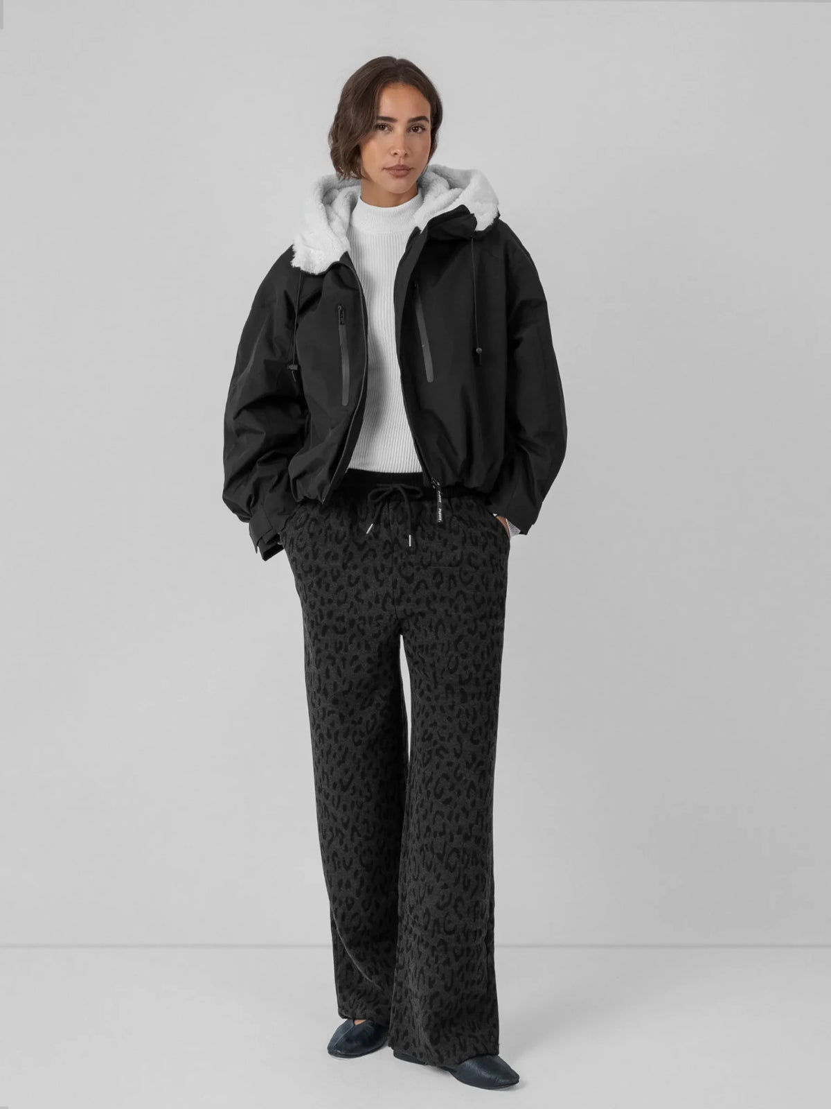 WP03-2025-Grey Leopard-S