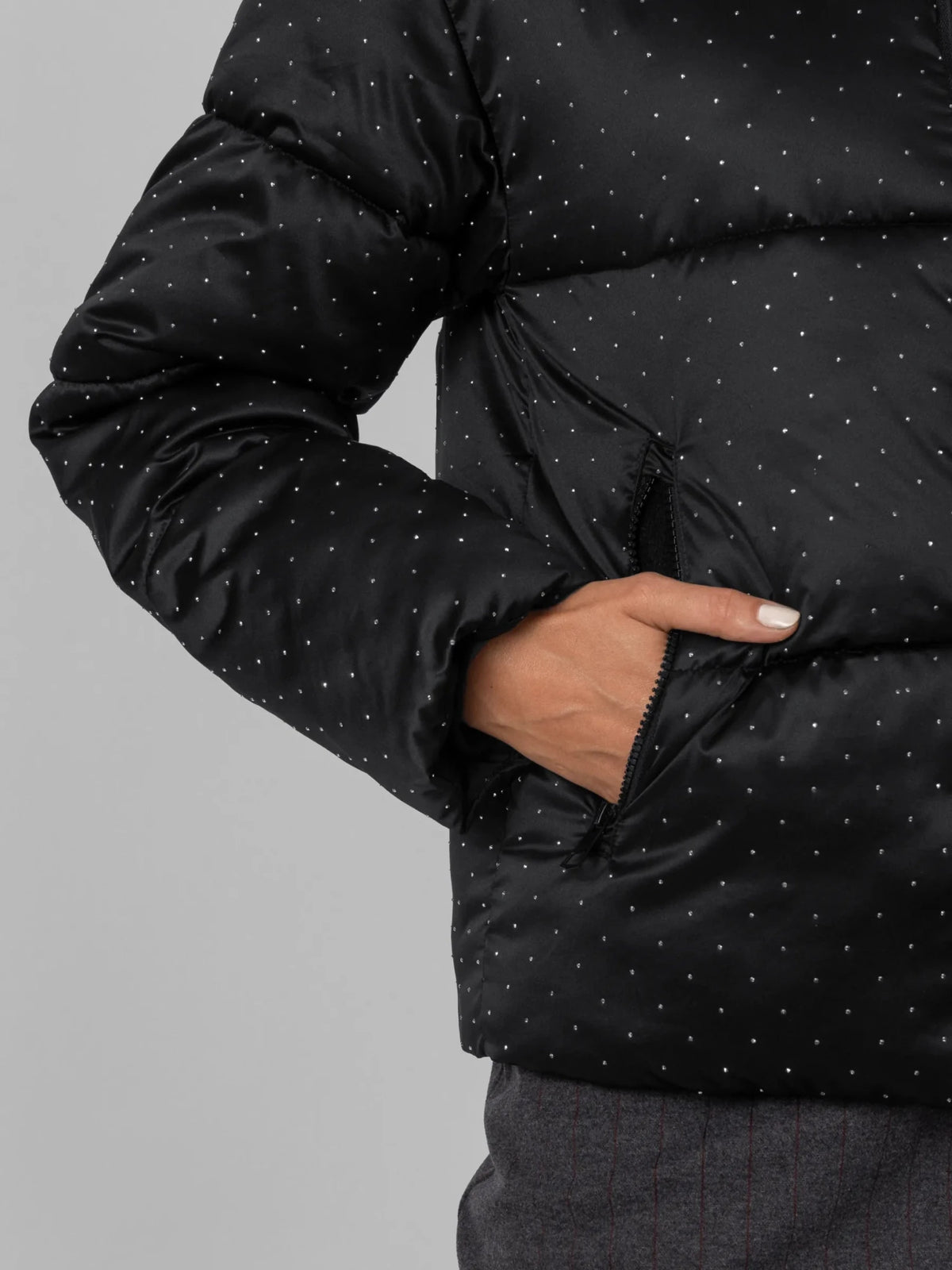 Chaqueta plumífero granate brillante con capucha desmontable WarmCore™