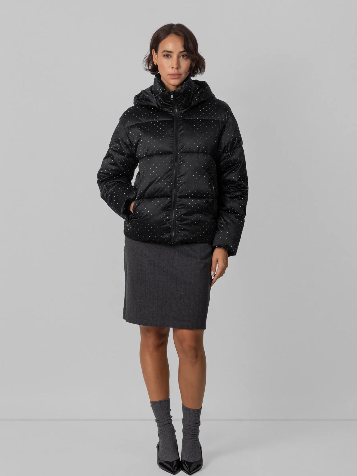 Chaqueta plumífero granate brillante con capucha desmontable WarmCore™