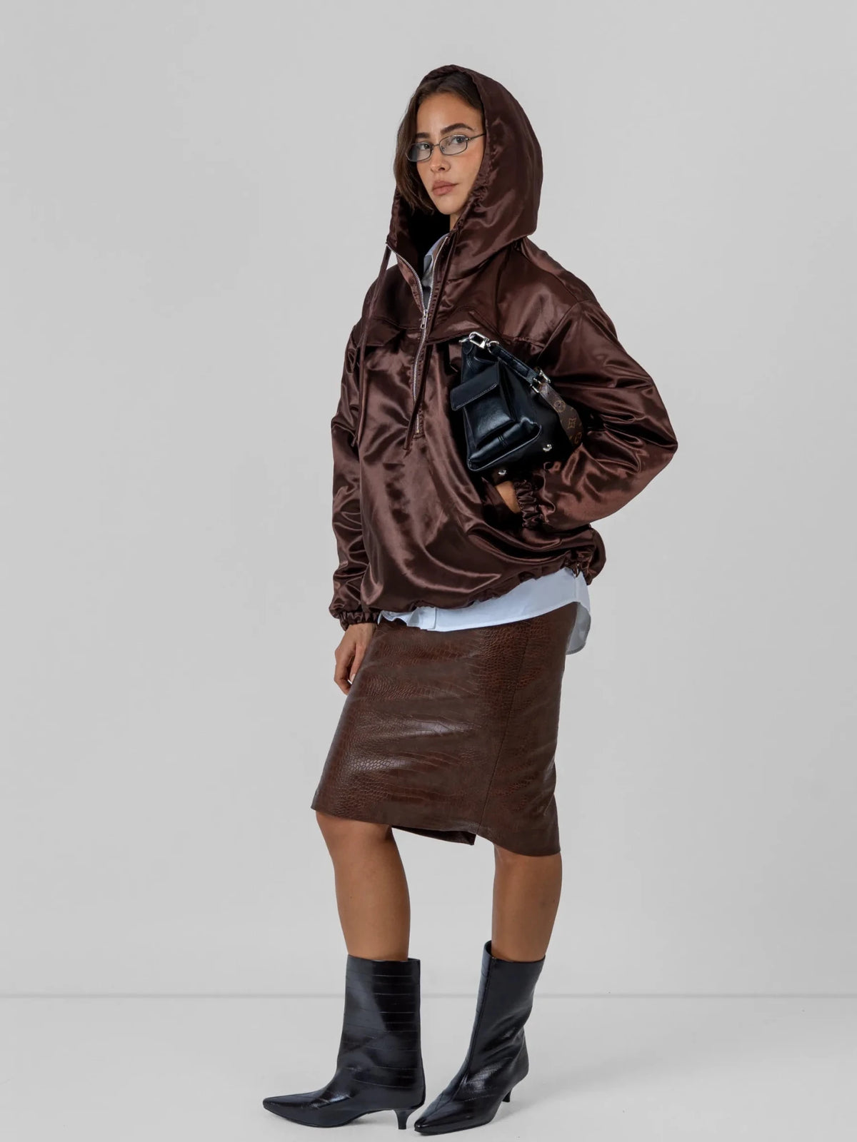 AP09-26-Shiny Brown-S